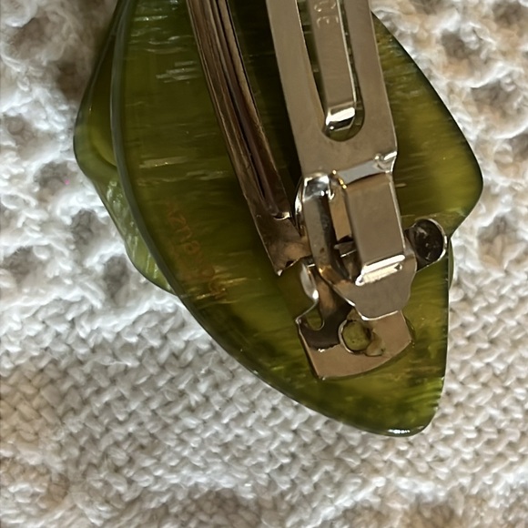 Vintage Aznavour Paris hair clip very high quality hand made lucite - Picture 7 of 7